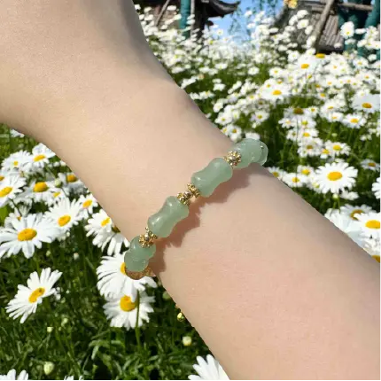 Rola Land｜Natural Aventurine Bamboo-Joint Bracelet with White Jade "Lucky Bag" Charm